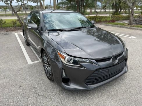 Used 2014 Scion tC FWD image 11