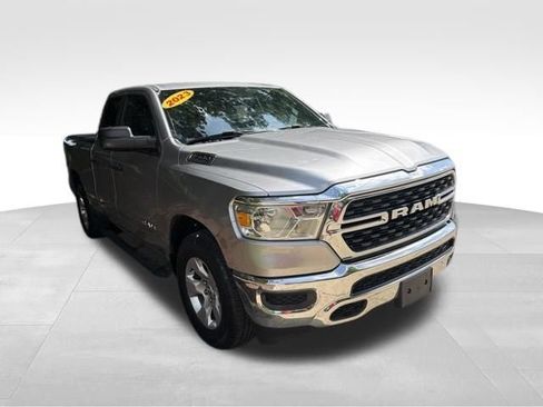 Used 2023 RAM 1500 Big Horn AWD/4WD image 3