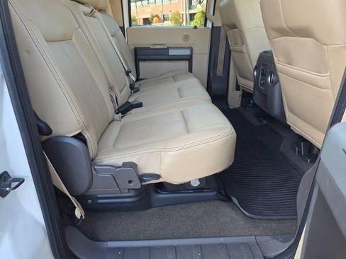 Used 2014 Ford F250 Lariat w/ Chrome Package AWD/4WD image 38