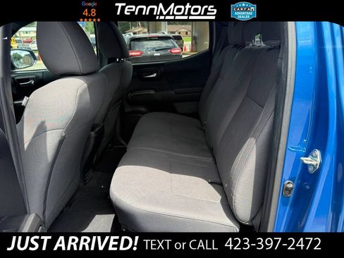 Used 2018 Toyota Tacoma TRD Off-Road AWD/4WD image 11