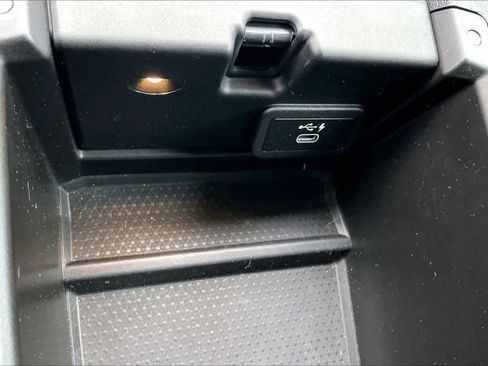 Used 2020 BMW 330i Sedan w/ Premium Package image 35