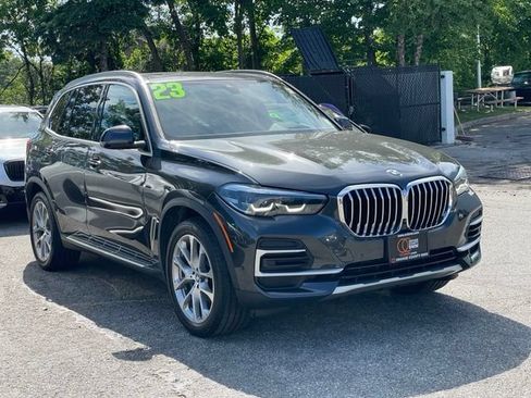 Certified 2023 BMW X5 xDrive40i w/ Premium Package AWD/4WD image 3