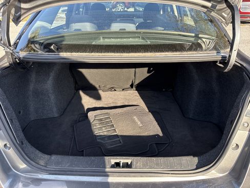 Used 2021 Nissan Versa SV image 27