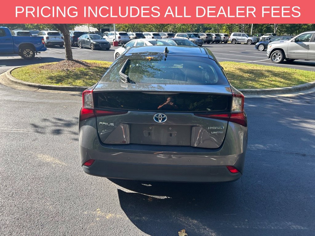 Used 2022 Toyota Prius Limited FWD image 12