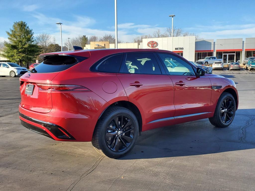 Used 2024 Jaguar F-PACE R-Dynamic S AWD/4WD image 3