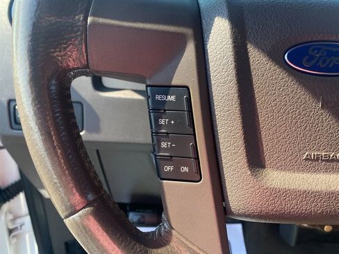 Used 2010 Ford F150 XLT image 26