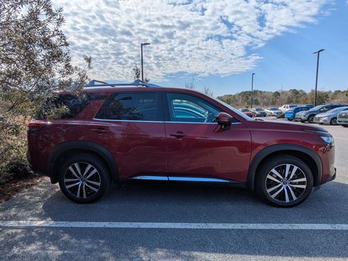 Certified 2024 Nissan Pathfinder Platinum w/ Cargo Package image 6