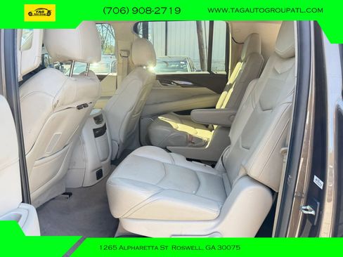 Used 2016 Cadillac Escalade ESV Premium RWD image 11