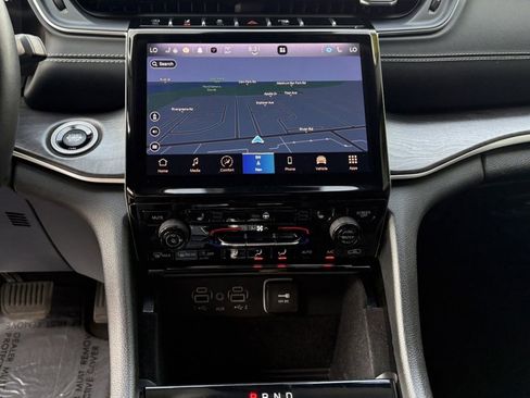 Used 2022 Jeep Grand Cherokee L Limited image 18