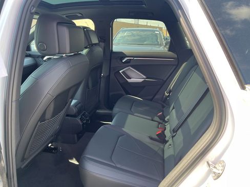 New 2025 Audi Q3 2.0T Premium image 18
