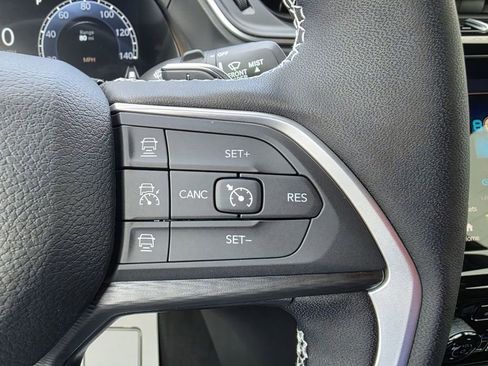 New 2025 Jeep Grand Cherokee L Altitude image 19