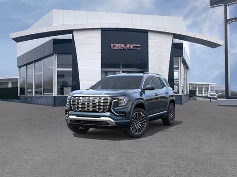New 2026 GMC Terrain Denali w/ LPO, Black Badging Package AWD/4WD image 8