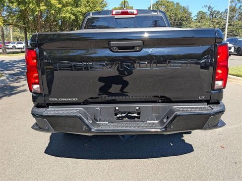 Used 2024 Chevrolet Colorado LT w/ LT Convenience Package III image 9
