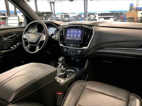 Used 2023 Chevrolet Traverse High Country AWD/4WD image 14