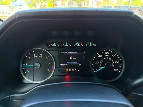 Used 2019 Ford F150 XLT w/ Equipment Group 301A Mid RWD image 27