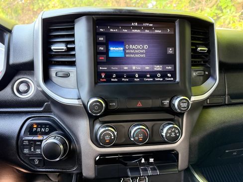 Used 2021 RAM 1500 Big Horn AWD/4WD image 36