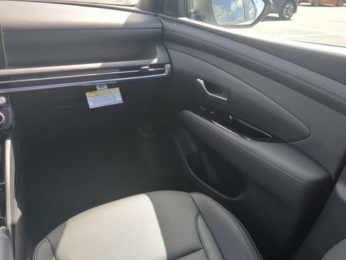 Used 2025 Hyundai Santa Cruz SEL FWD image 15
