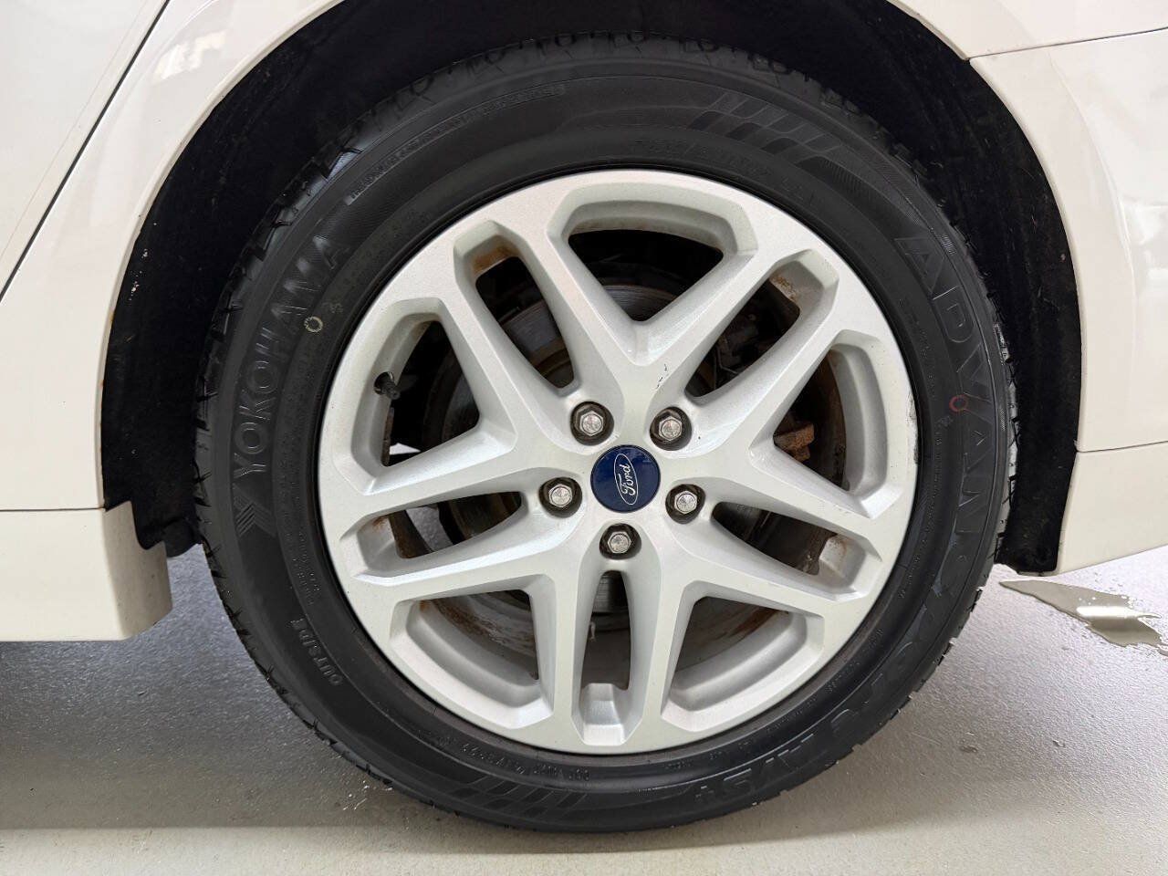 Used 2016 Ford Fusion SE FWD image 28