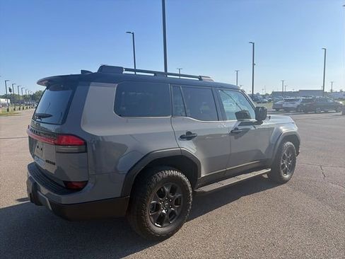 Used 2024 Lexus GX 550 AWD/4WD image 14