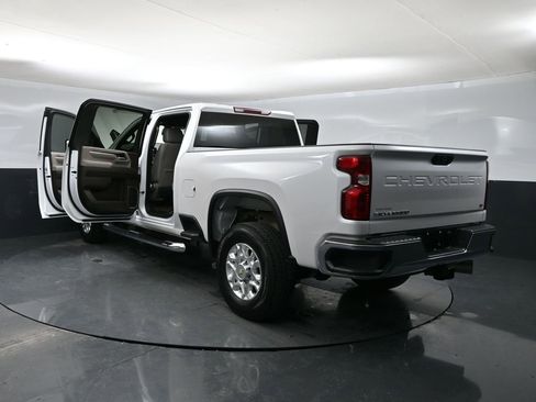 Used 2024 Chevrolet Silverado 3500 LT w/ Z71 Off-Road Package image 39