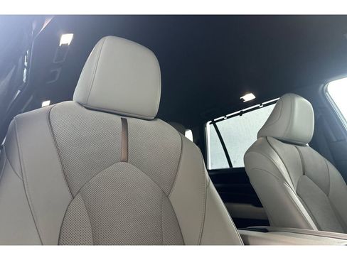 Certified 2024 Toyota Grand Highlander AWD Hybrid image 18