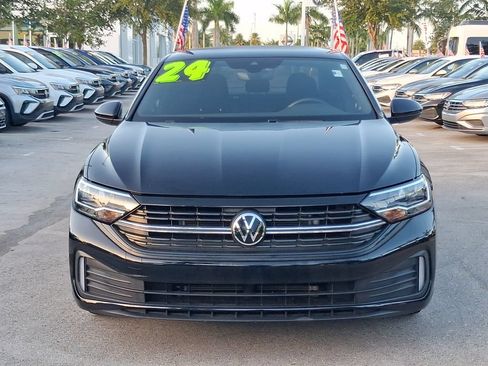 Used 2024 Volkswagen Jetta Sport FWD image 2