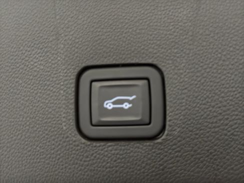 Used 2024 Chevrolet Traverse RS w/ LPO, Floor Liner Package AWD/4WD image 22