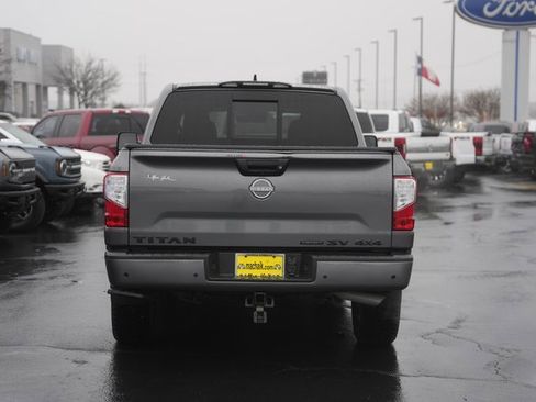 Used 2023 Nissan Titan SV w/ SV Convenience Package image 7