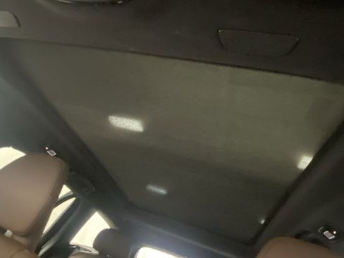 Certified 2025 Volvo V60 B5 Cross Country Plus image 29