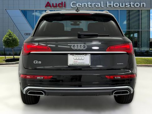 Certified 2023 Audi Q5 2.0T Premium w/ Convenience Package image 10