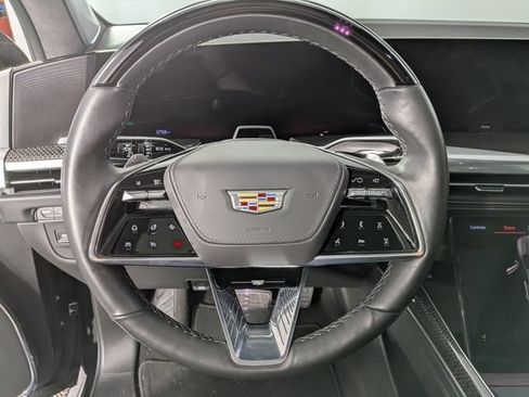 Certified 2025 Cadillac Escalade V w/ LPO, ONYX Package AWD/4WD image 25