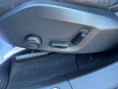 Used 2024 Volvo XC60 B5 Core image 29