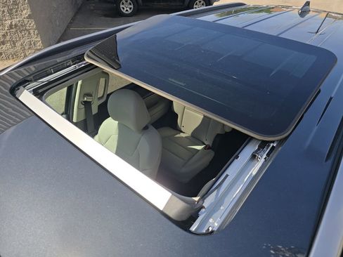 Used 2024 Kia Telluride S w/ S Sunroof Package AWD/4WD image 3