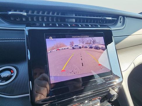 Used 2025 Jeep Grand Cherokee L Laredo image 22