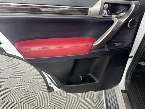 Used 2023 Lexus GX 460 Premium image 26