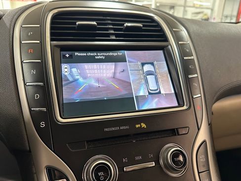 Used 2019 Lincoln Nautilus Reserve image 27