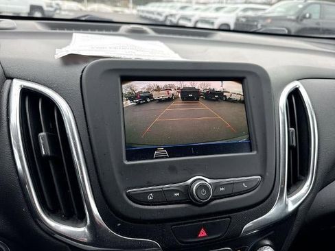 Certified 2020 Chevrolet Equinox LT w/ Driver Convenience Package image 14