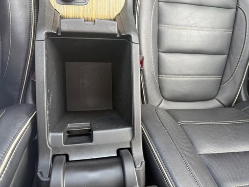 Used 2019 GMC Acadia Denali w/ Technology Package FWD image 24