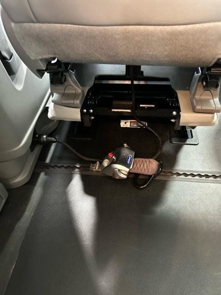 Used 2020 Toyota Sienna XLE w/ XLE Navigation Package FWD image 12