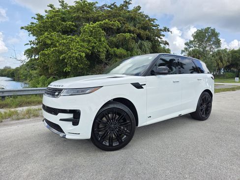 New 2026 Land Rover Range Rover Sport Dynamic SE AWD/4WD image 18