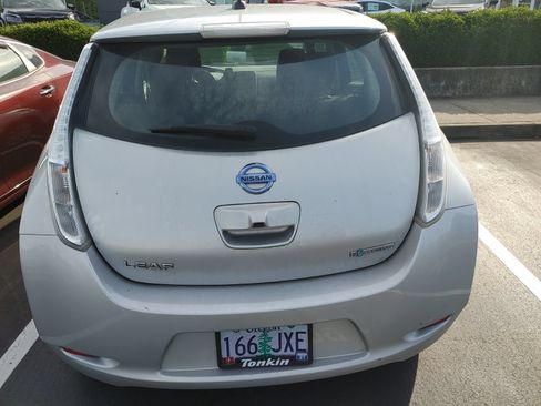 Used 2016 Nissan Leaf S w/ Charger Package FWD image 6