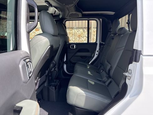 New 2026 Jeep Gladiator Mojave AWD/4WD image 34