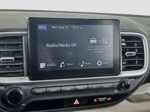 Used 2025 Hyundai Venue SEL FWD image 21