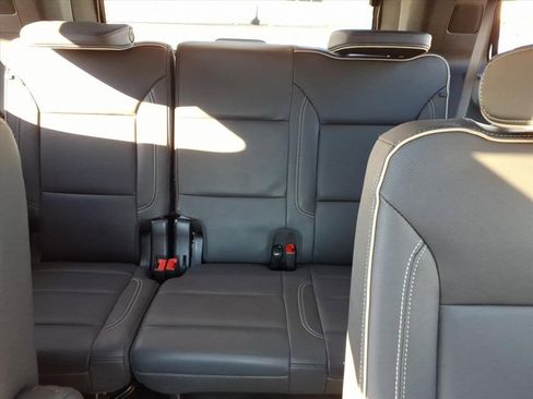 Used 2024 Chevrolet Tahoe Premier w/ Premium Package 2 image 21