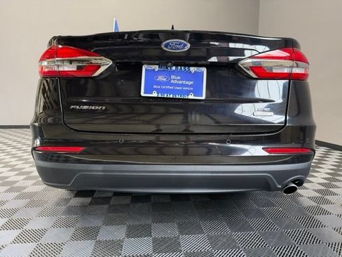Used 2020 Ford Fusion SE FWD image 10