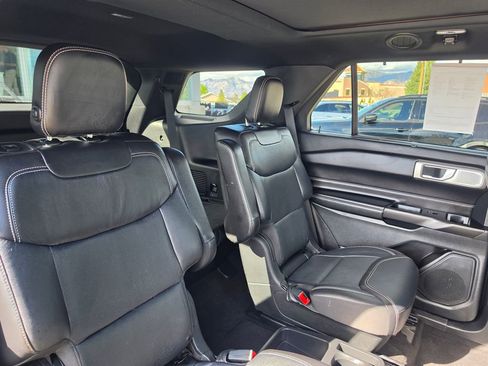 Used 2020 Ford Explorer ST w/ ST Street Pack image 18