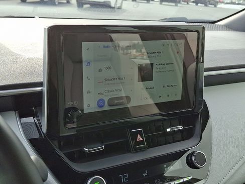 Certified 2024 Toyota Corolla SE w/ SE Package image 18