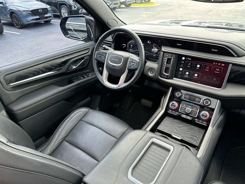 Used 2022 GMC Yukon Denali AWD/4WD image 19