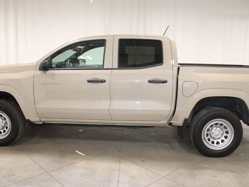 Used 2024 Chevrolet Colorado W/T image 6