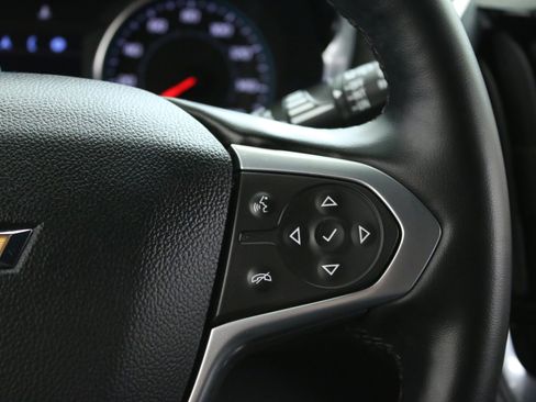 Used 2023 Chevrolet Traverse LT w/ LPO, Floor Liner Package image 16